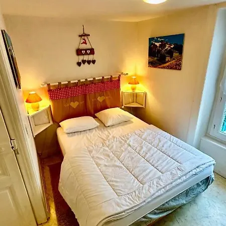 Maison Le Barbier 10pers Dore Holiday home *